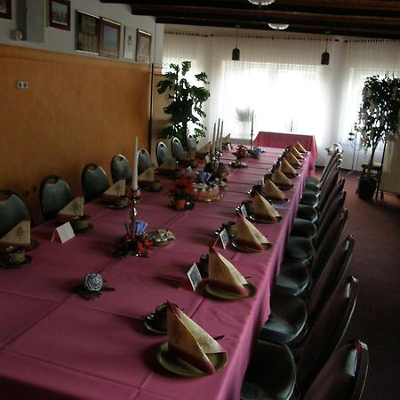 Ka&Ka Hotel Garni Warsow エクステリア 写真